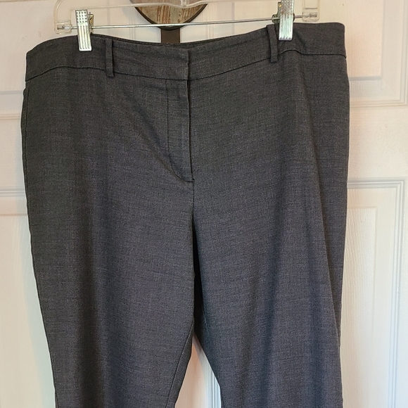 Ann Taylor Woman's Signature Petite Dress Slacks, Size: 14P Color: Grey - Picture 4 of 14